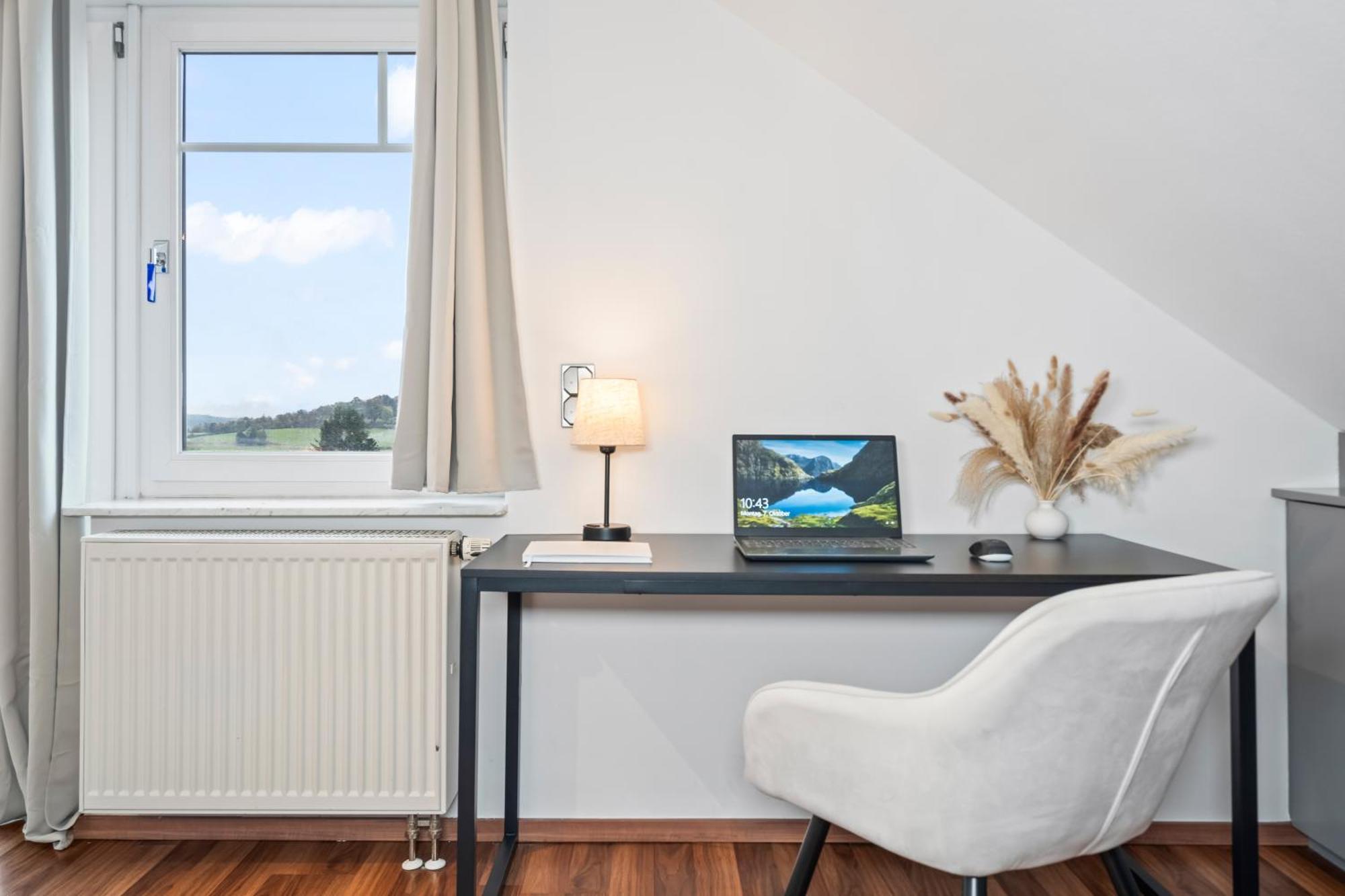 Stadtoase Fulda Mit Flair - Whirlpool, Balkon, 2Xparkplaetze, Highspeed Wlan 外观 照片