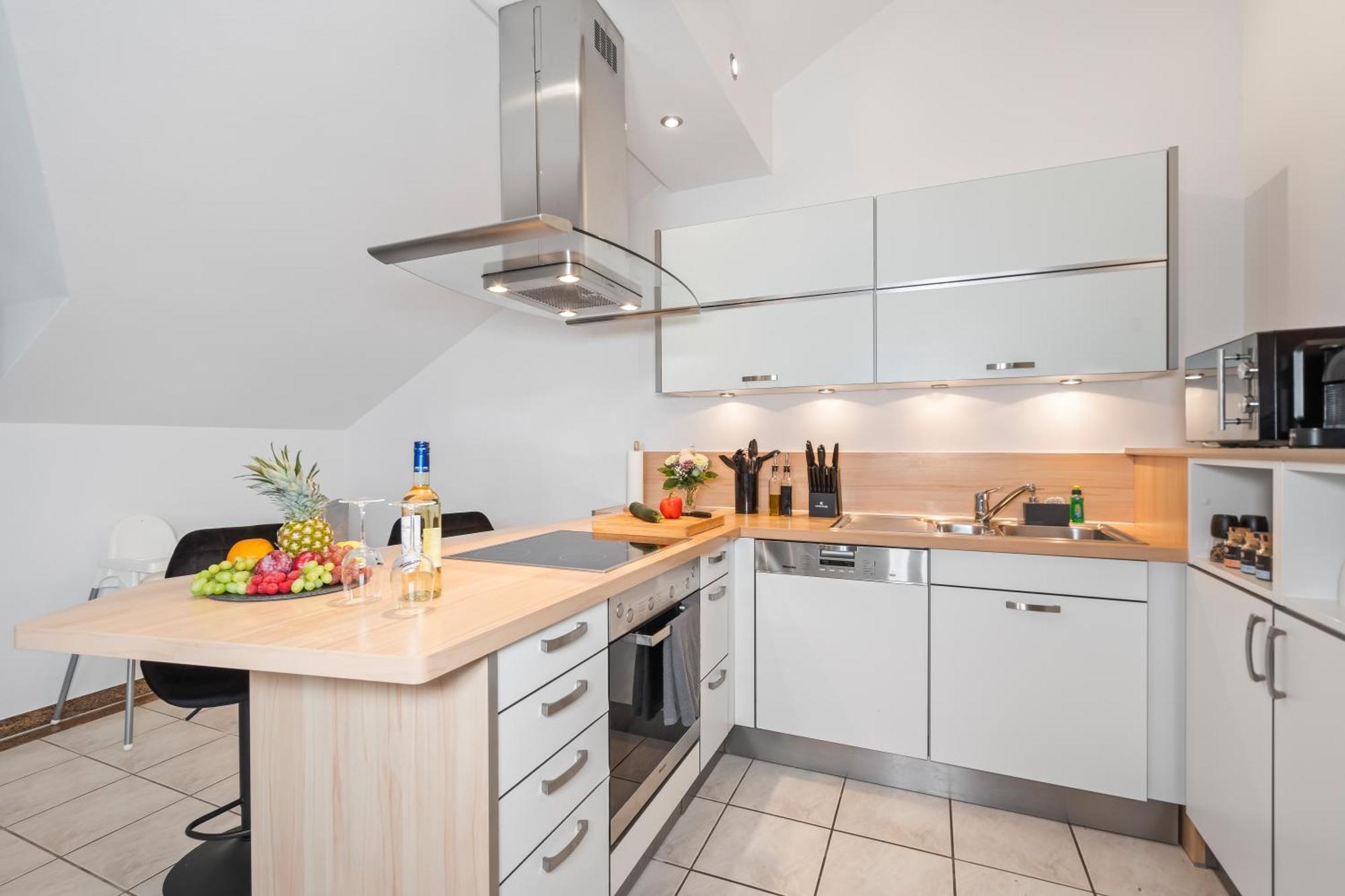 Stadtoase Fulda Mit Flair - Whirlpool, Balkon, 2Xparkplaetze, Highspeed Wlan 外观 照片